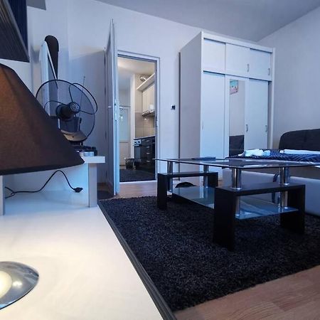 Apartment Dozic Srebrenica Екстер'єр фото