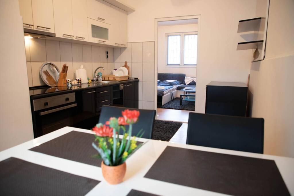Apartment Dozic Srebrenica Екстер'єр фото